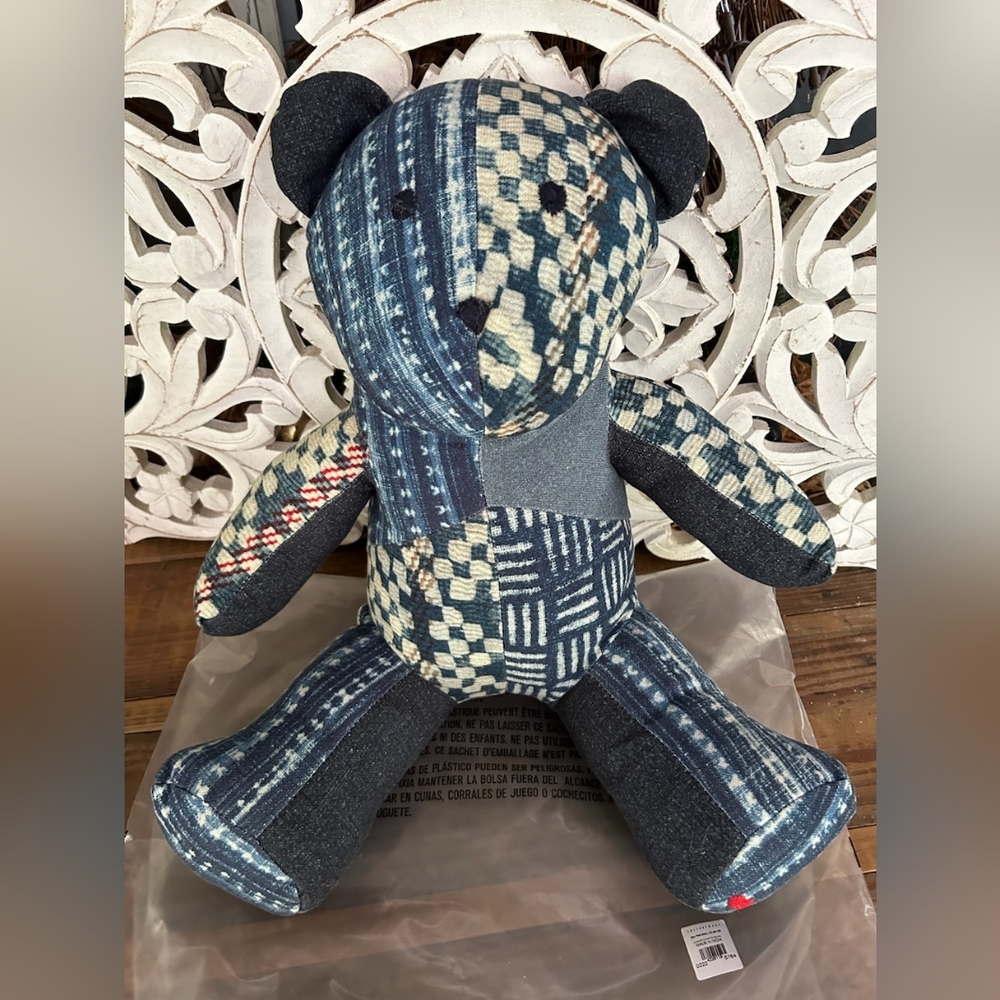 Pottery Barn, Nelson Teddy Patchwork Pillow! BNWT 8' by 14'